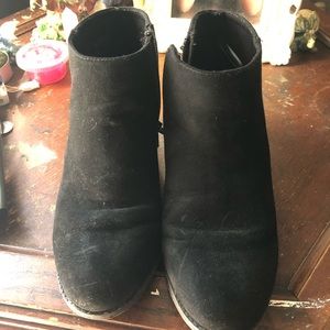 Girls boots